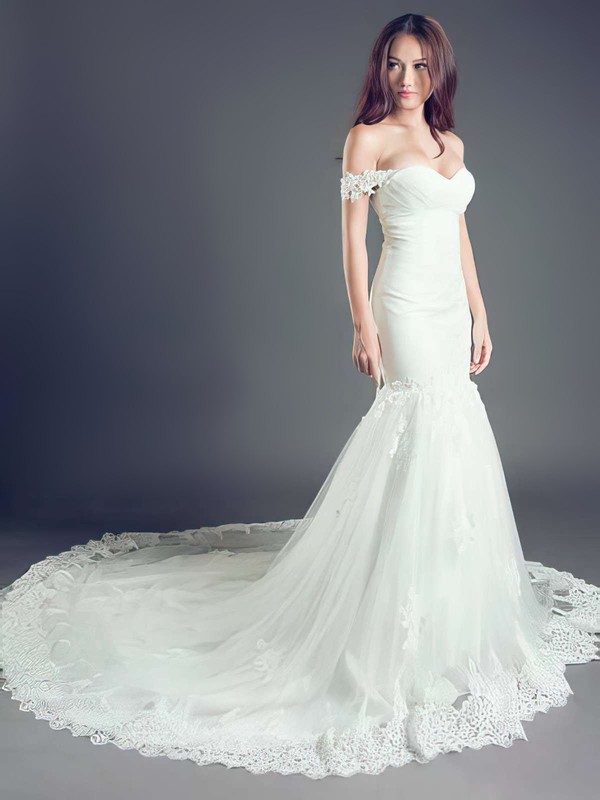 Gorgeous Off-the-shoulder Tulle Appliques Lace Lace-up Cathedral Train Wedding Dress #PWD00021260