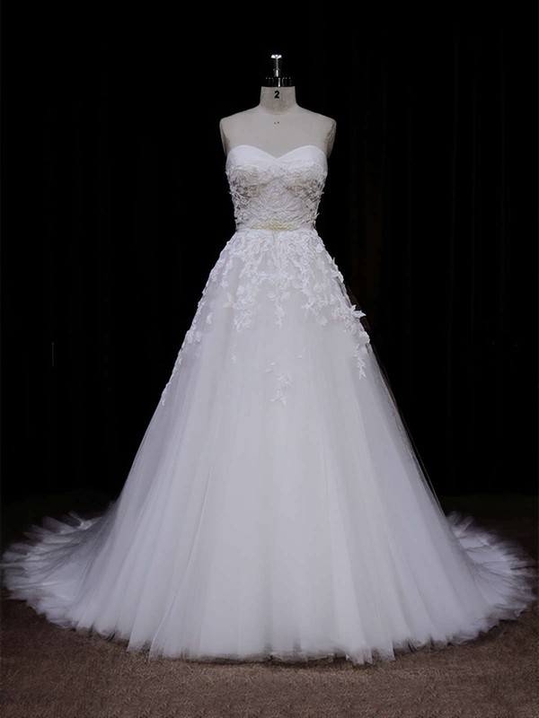 Ivory Tulle Appliques Lace Sweetheart Lace-up Elegant Wedding Dress #PWD00021849
