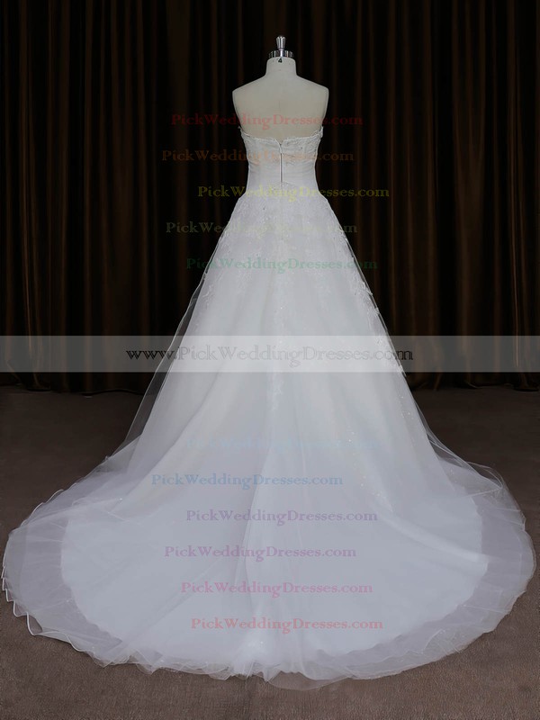 Vintage Sweetheart Tulle Appliques Lace Ivory Court Train Wedding Dresses #PWD00022059