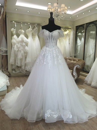Tulle Off-the-shoulder Sweep Train Ball Gown with Appliques Lace Wedding Dresses #PWD00023080