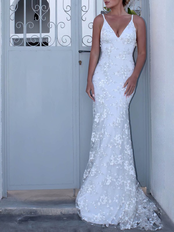 Lace V-neck Sweep Train Trumpet/Mermaid Appliques Lace Wedding Dresses #PWD00023470