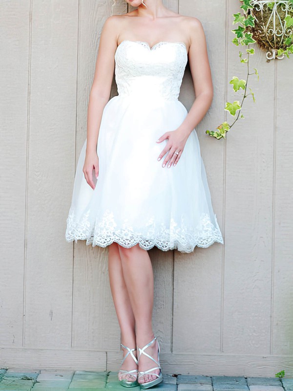 Sweet White Lace-up Sweetheart Organza Lace Appliques Knee-length Wedding Dress #PWD00020476